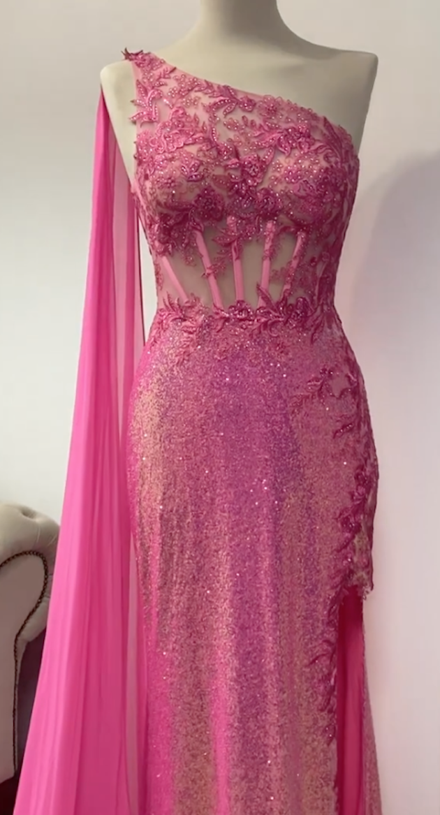 images/eva_prom_1.png